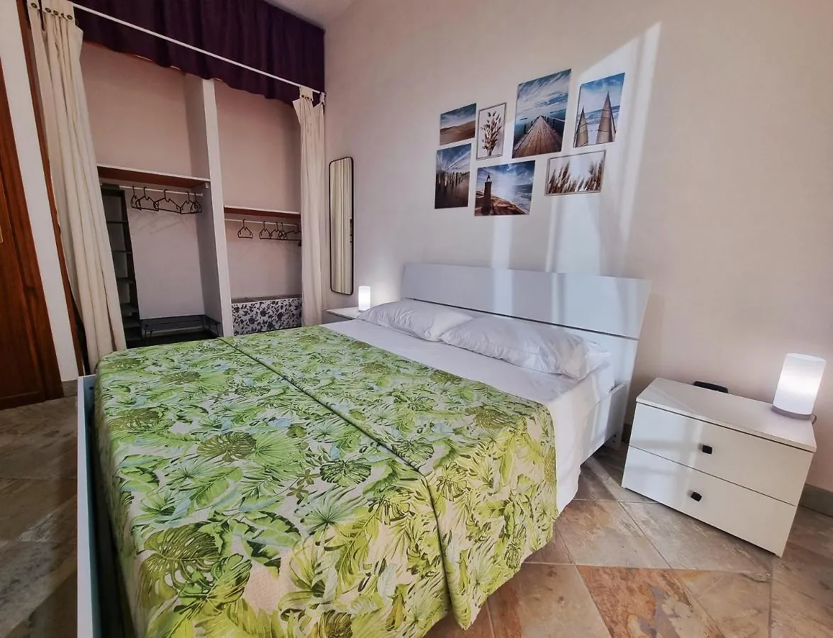 Al Vecchio Carrubo - Lovely 2-Rooms House & Patio マルサラ 別荘