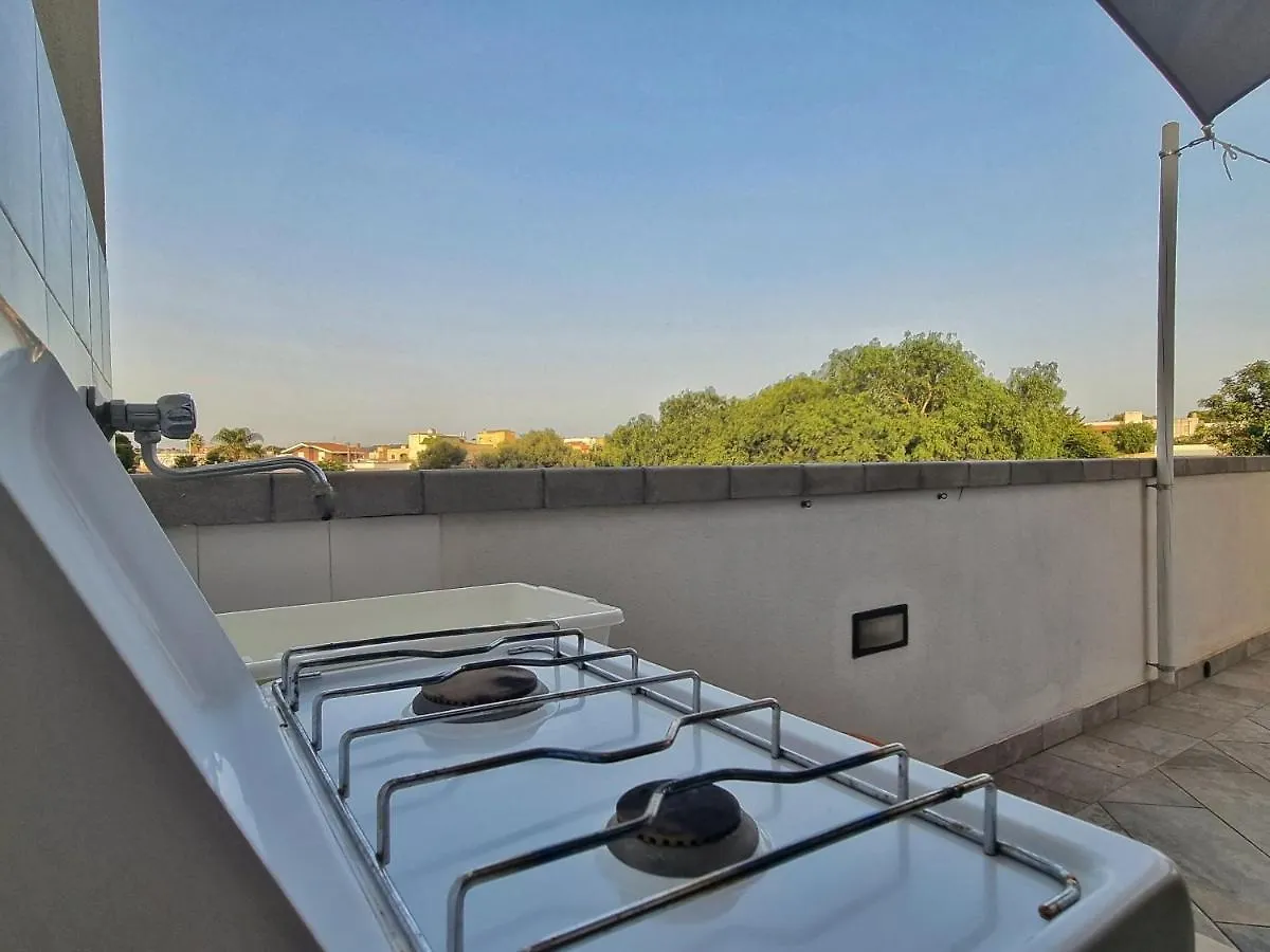Al Vecchio Carrubo - Lovely 2-Rooms House & Patio マルサラ
