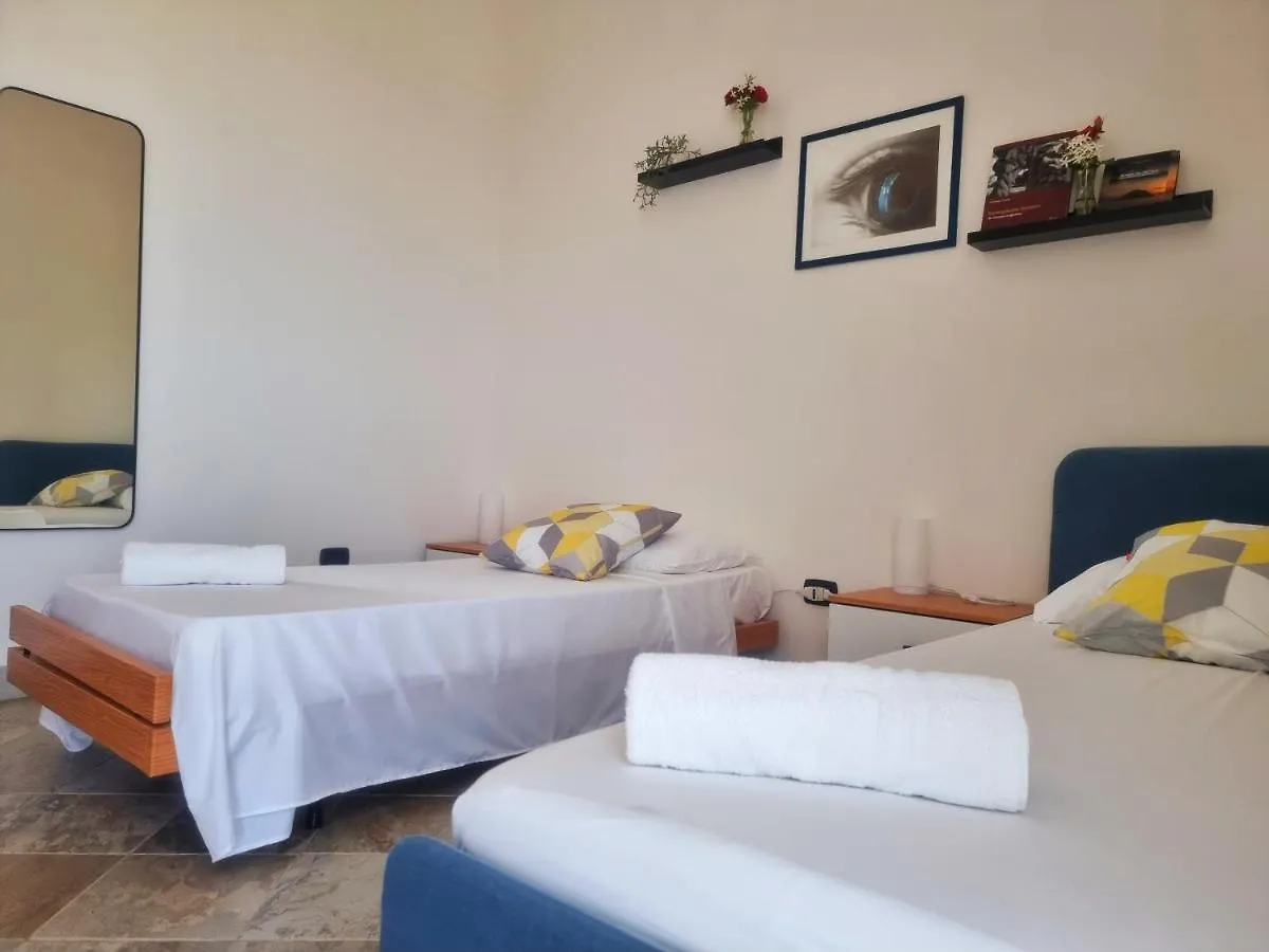 Al Vecchio Carrubo - Lovely 2-Rooms House & Patio マルサラ 別荘